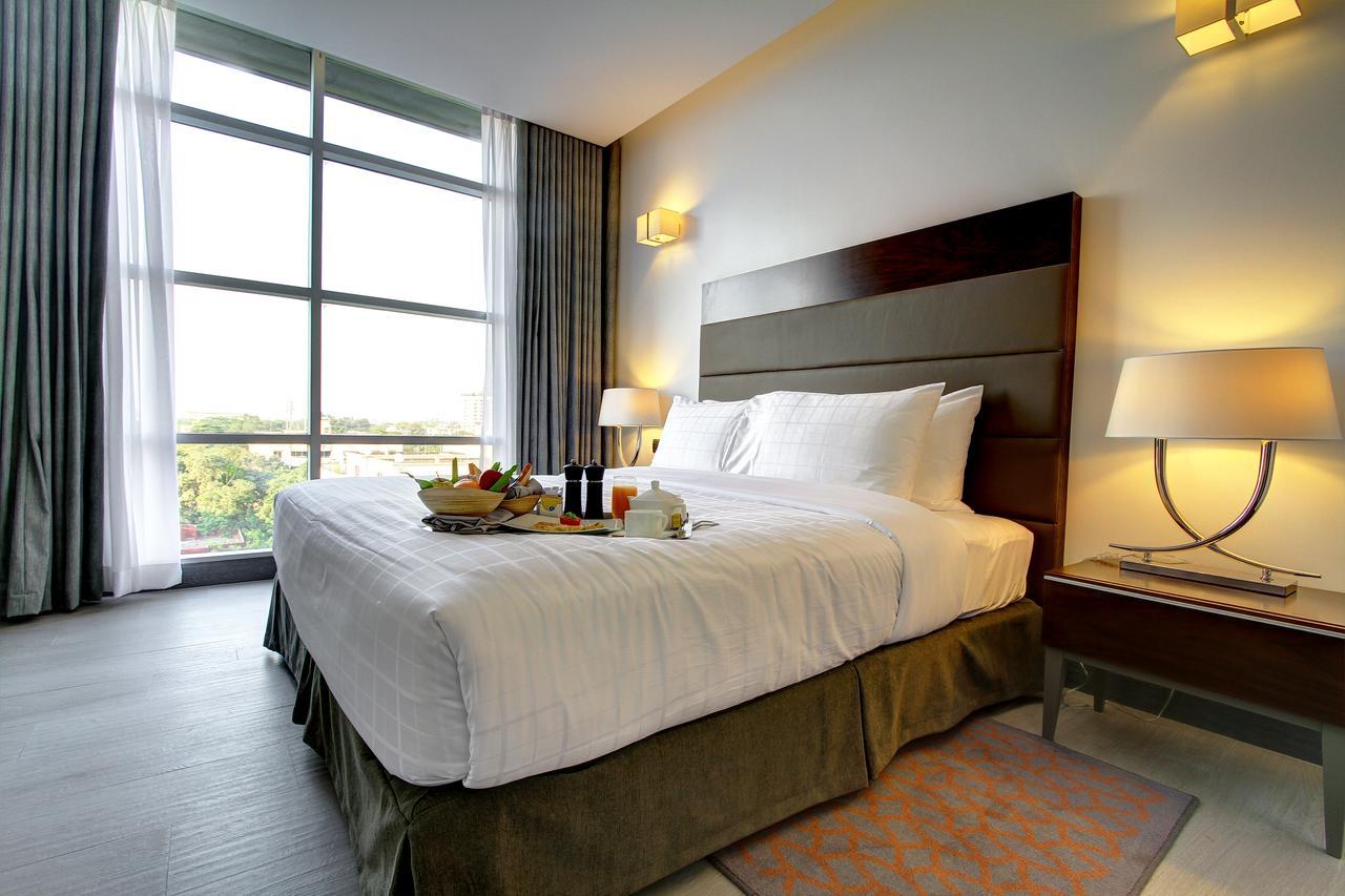 Space Hotel And Apartments Dhaka Room photo